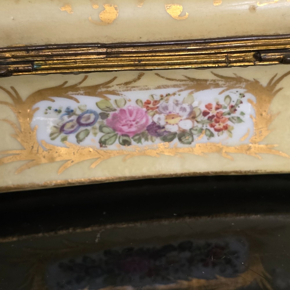 Sevres Style Yellow Ground Porcelain Box – Love Birds & Floral Decoration – c.1890 View XIV
