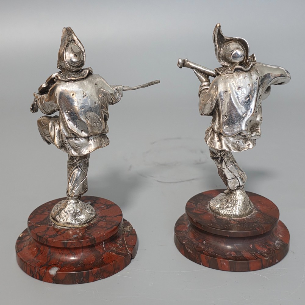 Antique Pair of Silvered Bronze Dancing Musicians – Signed “Callot”, after Émile Coriolan Hippolyte Guillemin View IX
