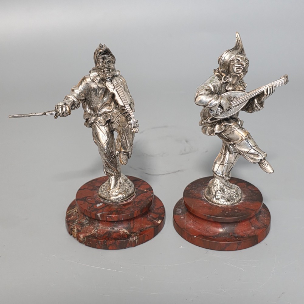 Antique Pair of Silvered Bronze Dancing Musicians – Signed “Callot”, after Émile Coriolan Hippolyte Guillemin View XI