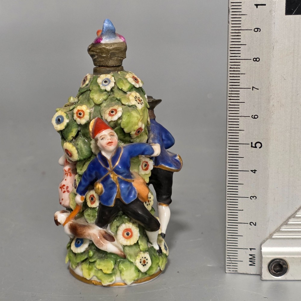 Antique German Porcelain Figural Scent Bottle & Stopper c.1850 – Chelsea Gold Anchor Style View XV
