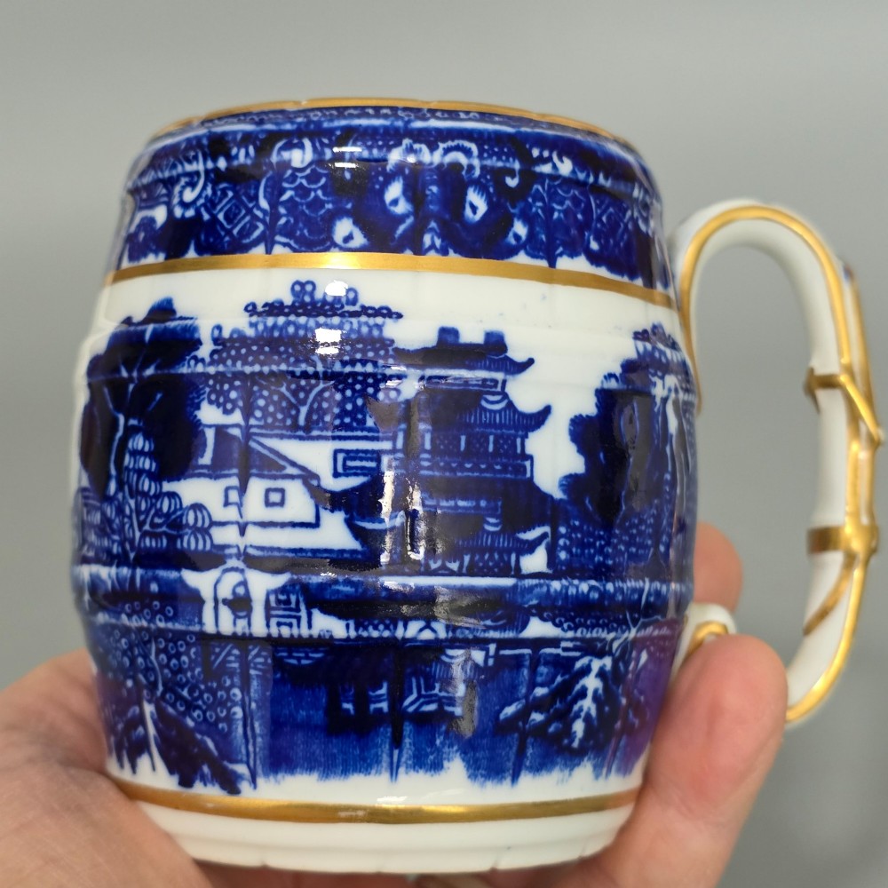 Delightful Grainger Worcester Two Temple Pattern Tankard c1880 View IX