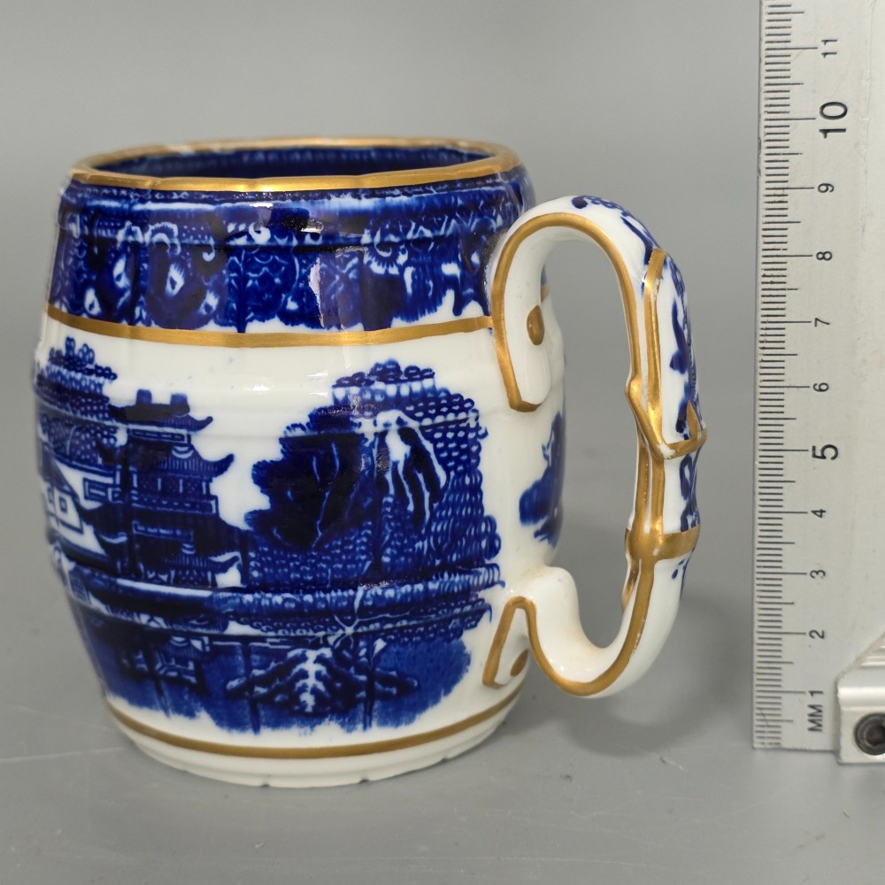 Delightful Grainger Worcester Two Temple Pattern Tankard c1880 View X