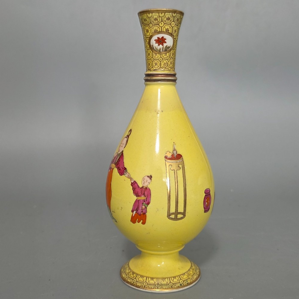 Early 19th Century Chinoiserie Porcelain Vase c.1820 – Staffordshire Interest – Hand Painted Antique Vase View II