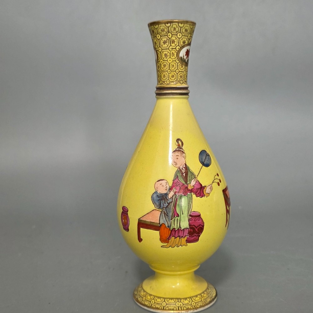 Early 19th Century Chinoiserie Porcelain Vase c.1820 – Staffordshire Interest – Hand Painted Antique Vase View III