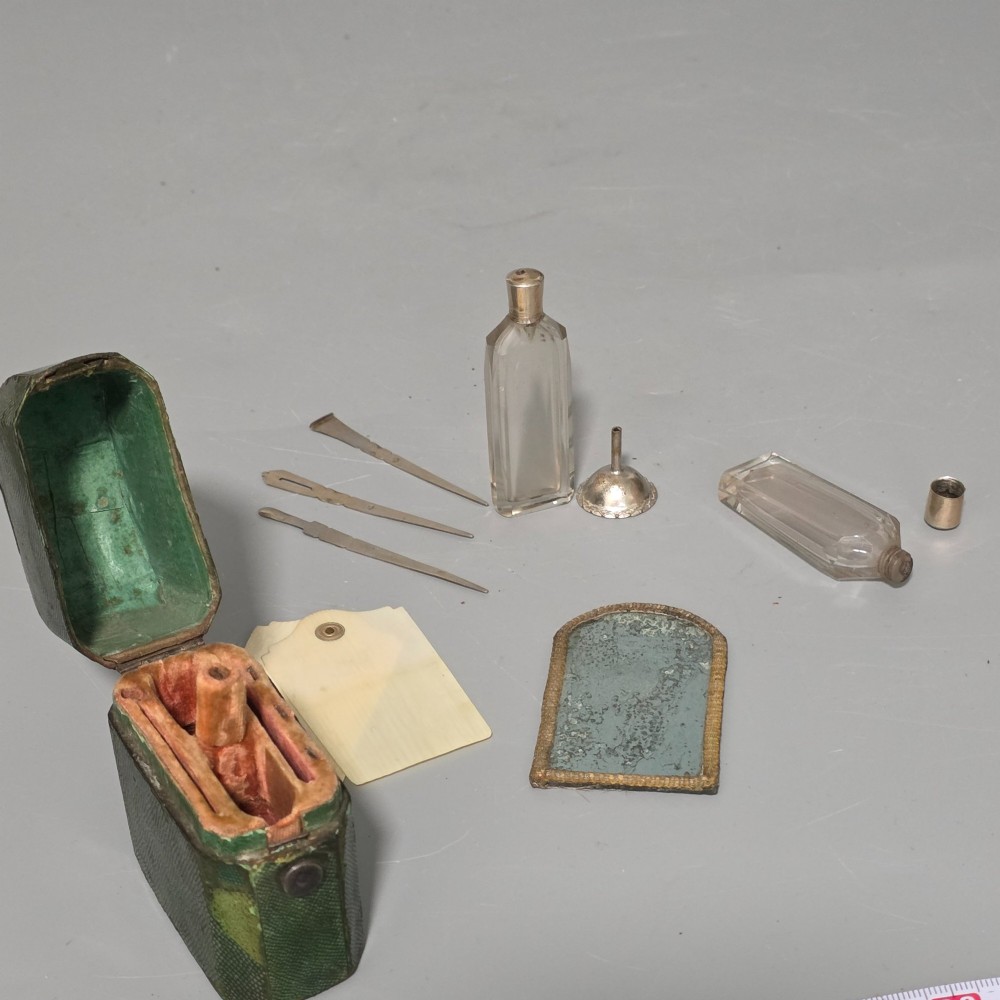 Antique 1700s French Shagreen Etui, Nécessaire, Scent Bottles, Scissors, Stylus View XIV