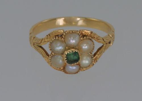 GEORGIAN 15CT GOLD EMERALD PEARL ANTIQUE CLUSTER RING CIRCA 1820 REGENCY MEMORIAL - ADDITIONAL PHOTO 3