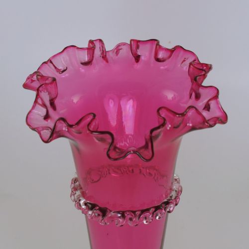 ANTIQUE CRANBERRY FRILLED RIM VASE VICTORIAN HAND BLOWN 8 34 CRIMPLED EPERGNE - ADDITIONAL PHOTO 8