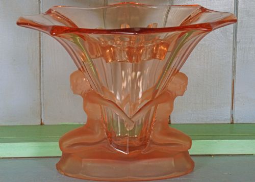 fig 5. Walther & Sohne Art Deco Nudes Windsor Two Ladies Pink Glass Vase With Frog 8