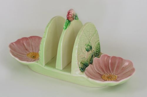 carlton ware wild rose toast rack 1930s australian majolica - CATEGORY: ANTIQUE CERAMICS - DATED 1930
