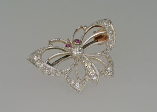 EDWARDIAN PLATINUM OLD CUT DIAMOND RUBY ANTIQUE BUTTERFLY BROOCH CIRCA 1910 - ADDITIONAL PHOTO 3