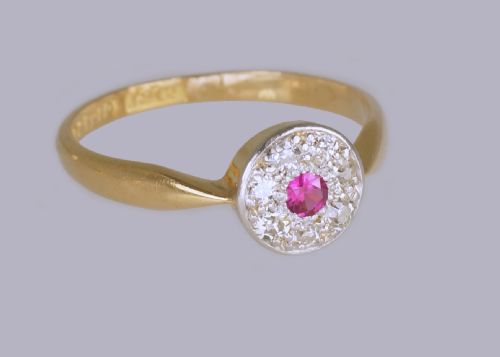 ART DECO RUBY DIAMOND CLUSTER RING VINTAGE 18CT GOLD 1920'S ANTIQUE DAISY RING - ADDITIONAL PHOTO 2