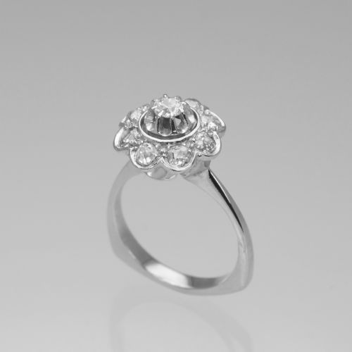 18CT GOLD DIAMOND CLUSTER RING FRENCH RETRO 100CT DIAMOND ART DECO RING CIRCA 1920 - ADDITIONAL PHOTO 5