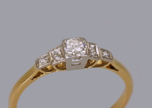 ART DECO DIAMOND 18CT GOLD PLAT SOLITAIRE RING ANTIQUE 1920'S ENGAGEMENT RING - ADDITIONAL PHOTO 1