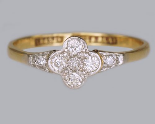 art deco 18ct gold diamond vintage cluster ring antique1920's english daisy ring - CATEGORY: ANTIQUE JEWELLERY - DATED 1920