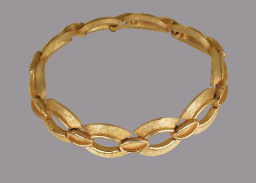 VINTAGE TRIFARI LINK CHAIN NECKLACE BRACELET SET 1960'S SIGNED CROWN T CHARM - ADDITIONAL PHOTO 13