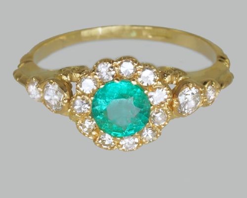 VICTORIAN EMERALD OLD CUT DIAMOND 18CT GOLD ANTIQUE CLUSTER RING CIRCA 1890 - ADDITIONAL PHOTO 7