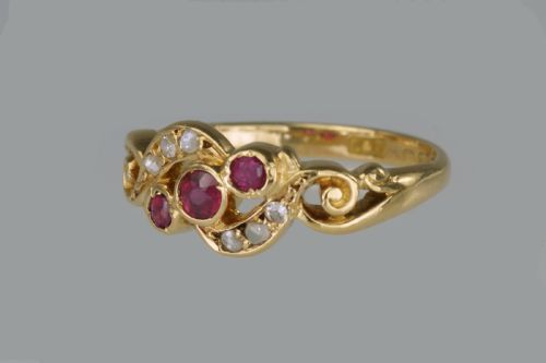VICTORIAN 18CT GOLD RUBY DIAMOND ANTIQUE RING HALLMARKED BIRMINGHAM 1901 - ADDITIONAL PHOTO 2