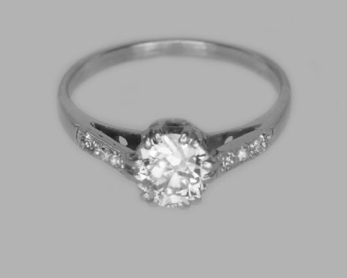 ANTIQUE 18CT GOLD SOLITAIRE 080CT OLD CUT DIAMOND VINTAGE ENGAGEMENT RING CIRCA 1910 - ADDITIONAL PHOTO 4