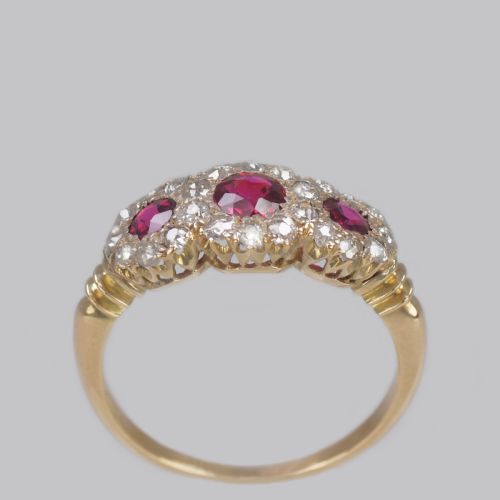 VICTORIAN RUBY DIAMOND TRIPLE CLUSTER ANTIQUE18CT GOLD RING CA 1850 - ADDITIONAL PHOTO 4