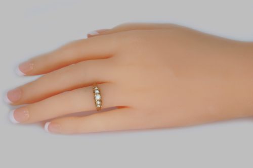 ANTIQUE OLD MINE CUT DIAMOND VICTORIAN 18CT GOLD FIVE STONE HALF HOOP RING CIRCA 1890 - ADDITIONAL PHOTO 2