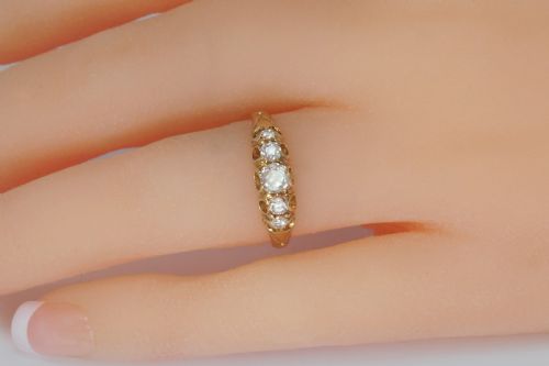 ANTIQUE OLD MINE CUT DIAMOND VICTORIAN 18CT GOLD FIVE STONE HALF HOOP RING CIRCA 1890 - ADDITIONAL PHOTO 7