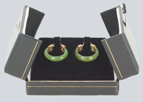 VICTORIAN NEPHRITE JADE 18CT GOLD HOOP ANTIQUE ETRUSCAN RIVIAL EARRINGS CIRCA 1890 - ADDITIONAL PHOTO 6