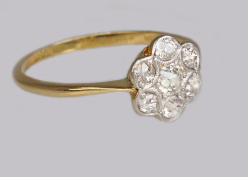 EDWARDIAN DIAMOND CLUSTER RING 1920S 18CT GOLD 065CT OLD CUT DIAMOND ANTIQUE DAISY RING - ADDITIONAL PHOTO 1