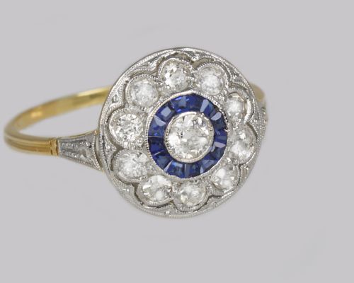 ART DECO SAPPHIRE DIAMOND TARGET RING ANTIQUE 1920'S 18CT GOLD CLUSTER RING - ADDITIONAL PHOTO 3
