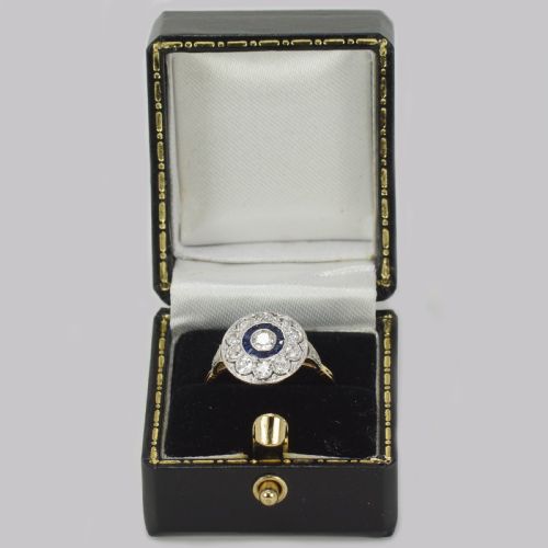 ART DECO SAPPHIRE DIAMOND TARGET RING ANTIQUE 1920'S 18CT GOLD CLUSTER RING - ADDITIONAL PHOTO 6