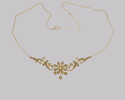EDWARDIAN SEED PEARL NECKLACE 9CT GOLD FLORAL SCROLL ANTIQUE NECKLACE CIRCA 1910 - ADDITIONAL PHOTO 3