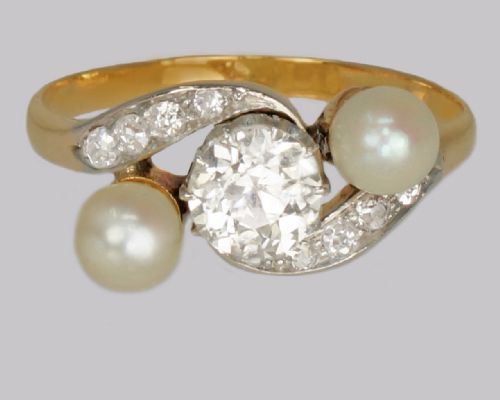 antique pearl old cut diamond twist ring 18ct gold edwardian trilogy ring circa1910 - CATEGORY: ANTIQUE JEWELLERY - DATED EDWARDIAN