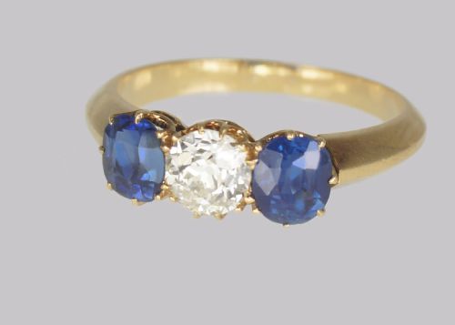ANTIQUE SAPPHIRE DIAMOND TRILOGY RING VICTORIAN 18CT GOLD OLD CUT DIAMOND RING - ADDITIONAL PHOTO 4
