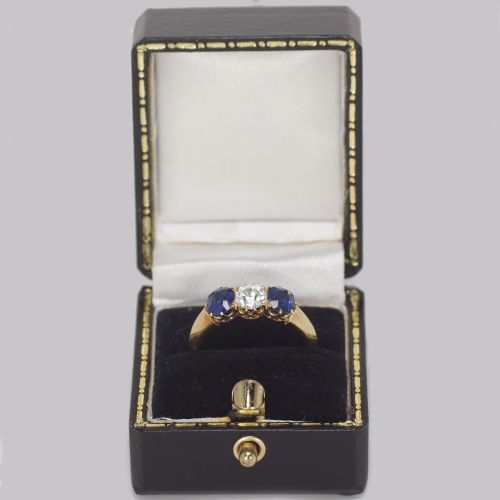 ANTIQUE SAPPHIRE DIAMOND TRILOGY RING VICTORIAN 18CT GOLD OLD CUT DIAMOND RING - ADDITIONAL PHOTO 6