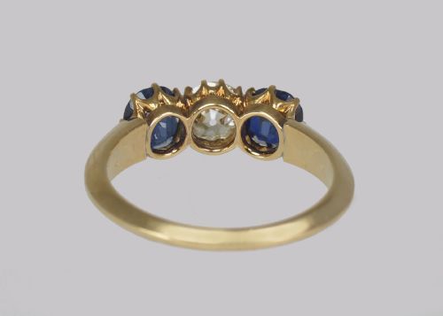 ANTIQUE SAPPHIRE DIAMOND TRILOGY RING VICTORIAN 18CT GOLD OLD CUT DIAMOND RING - ADDITIONAL PHOTO 7