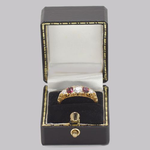 VICTORIAN DIAMOND RUBY RING 18CT GOLD FIVE STONE ANTIQUE RING HALLMARKED 1897 - ADDITIONAL PHOTO 7