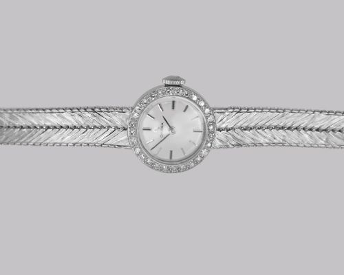OMEGA DIAMOND BRACELET WATCH 18CT WHITE GOLD LADIES VINTAGE 1960S MANUAL WATCH - ADDITIONAL PHOTO 13