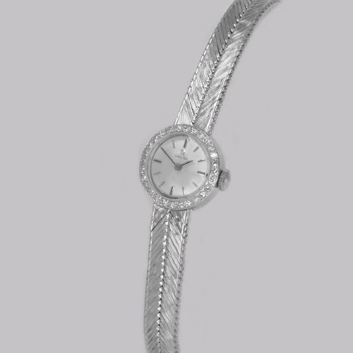 OMEGA DIAMOND BRACELET WATCH 18CT WHITE GOLD LADIES VINTAGE 1960S MANUAL WATCH - ADDITIONAL PHOTO 15