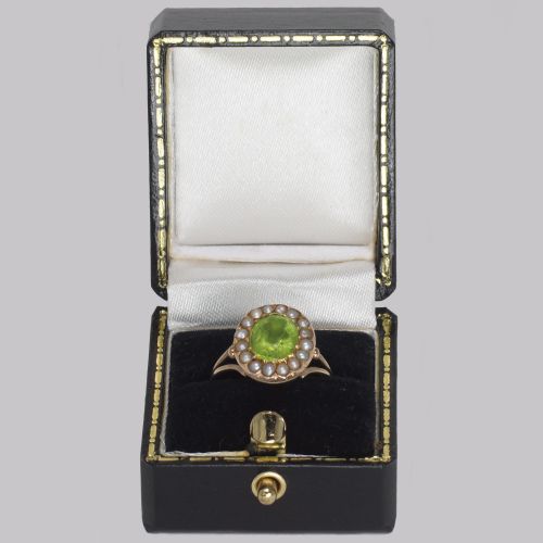 VICTORIAN PERIDOT NATURAL PEARL CLUSTER RING 18CT GOLD ANTIQUE RING CIRCA 1860 - ADDITIONAL PHOTO 5