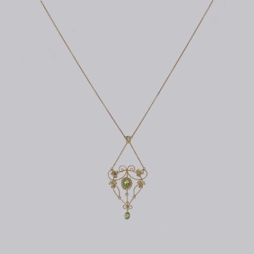 EDWARDIAN PERIDOT SEED PEARL NECKLACE ANTIQUE 9CT GOLD FLORAL SCROLL NECKLACE - ADDITIONAL PHOTO 4