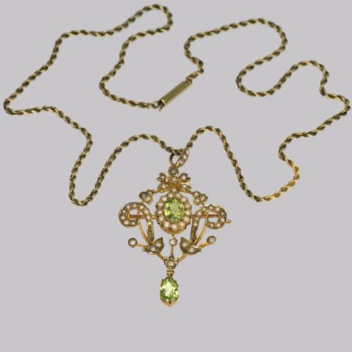 VICTORIAN BELLE EPOCH PERIDOT PEARL PENDANT ANTIQUE BROOCH 15CT CHAIN CIRCA 1900 - ADDITIONAL PHOTO 2