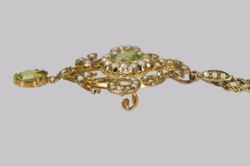 VICTORIAN BELLE EPOCH PERIDOT PEARL PENDANT ANTIQUE BROOCH 15CT CHAIN CIRCA 1900 - ADDITIONAL PHOTO 5