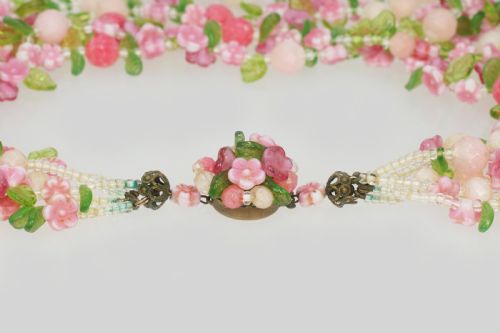 VINTAGE CHRISTIAN DIOR FLORAL NECKLACE 1960S LUCITE NECKLACE WITH ORIGINAL BOX - ADDITIONAL PHOTO 4