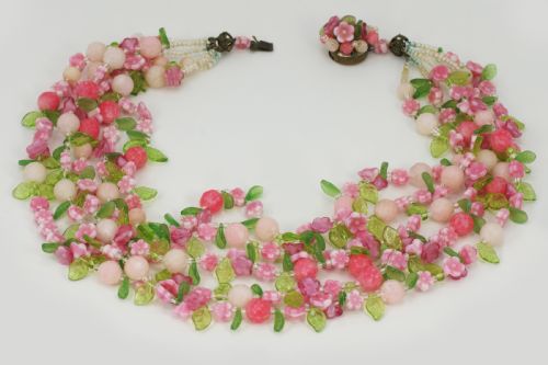 VINTAGE CHRISTIAN DIOR FLORAL NECKLACE 1960S LUCITE NECKLACE WITH ORIGINAL BOX - ADDITIONAL PHOTO 7