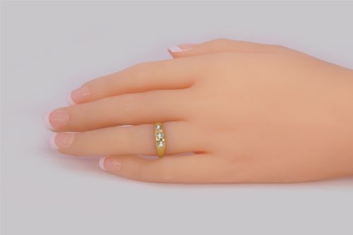 ANTIQUE DIAMOND TRILOGY RING 18CT GOLD EDWARDIAN THREE STONE DIAMOND GYPSY RING - ADDITIONAL PHOTO 1