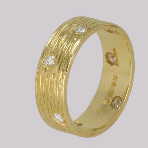 vintage kutchinsky diamond ring 18ct gold textured engagement ring london 1960's - CATEGORY: ANTIQUE JEWELLERY - DATED 1960