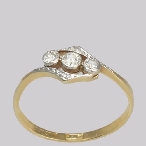 ANTIQUE DIAMOND TRILOGY RING 18CT GOLD VINTAGE OLD CUT DIAMOND THREE STONE EDWARDIAN ENGAGEMENT RING - ADDITIONAL PHOTO 2