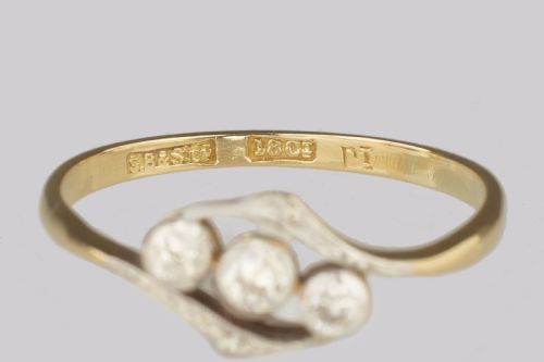 ANTIQUE DIAMOND TRILOGY RING 18CT GOLD VINTAGE OLD CUT DIAMOND THREE STONE EDWARDIAN ENGAGEMENT RING - ADDITIONAL PHOTO 9