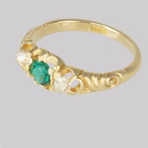 ANTIQUE OLD CUT DIAMOND EMERALD COLOURED TRILOGY RING 18CT GOLD VICTORIAN RING - ADDITIONAL PHOTO 4