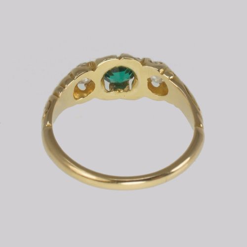 ANTIQUE OLD CUT DIAMOND EMERALD COLOURED TRILOGY RING 18CT GOLD VICTORIAN RING - ADDITIONAL PHOTO 8