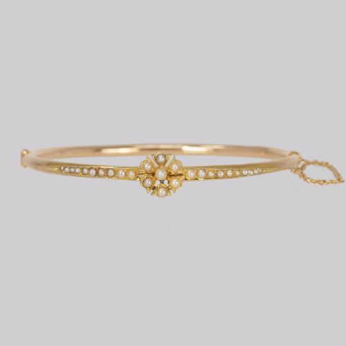 BELLE EPOQUE 15CT GOLD PEARL BANGLE EDWARDIAN ANTIQUE PEARL BRACELET CIRCA 1905 - ADDITIONAL PHOTO 1